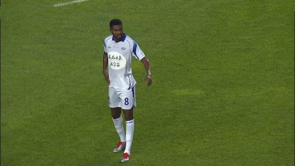 Dalian Kuncheng thắng 3-1, v