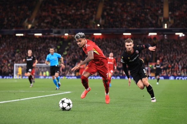 Hình ảnh vật lý: Kompany và 